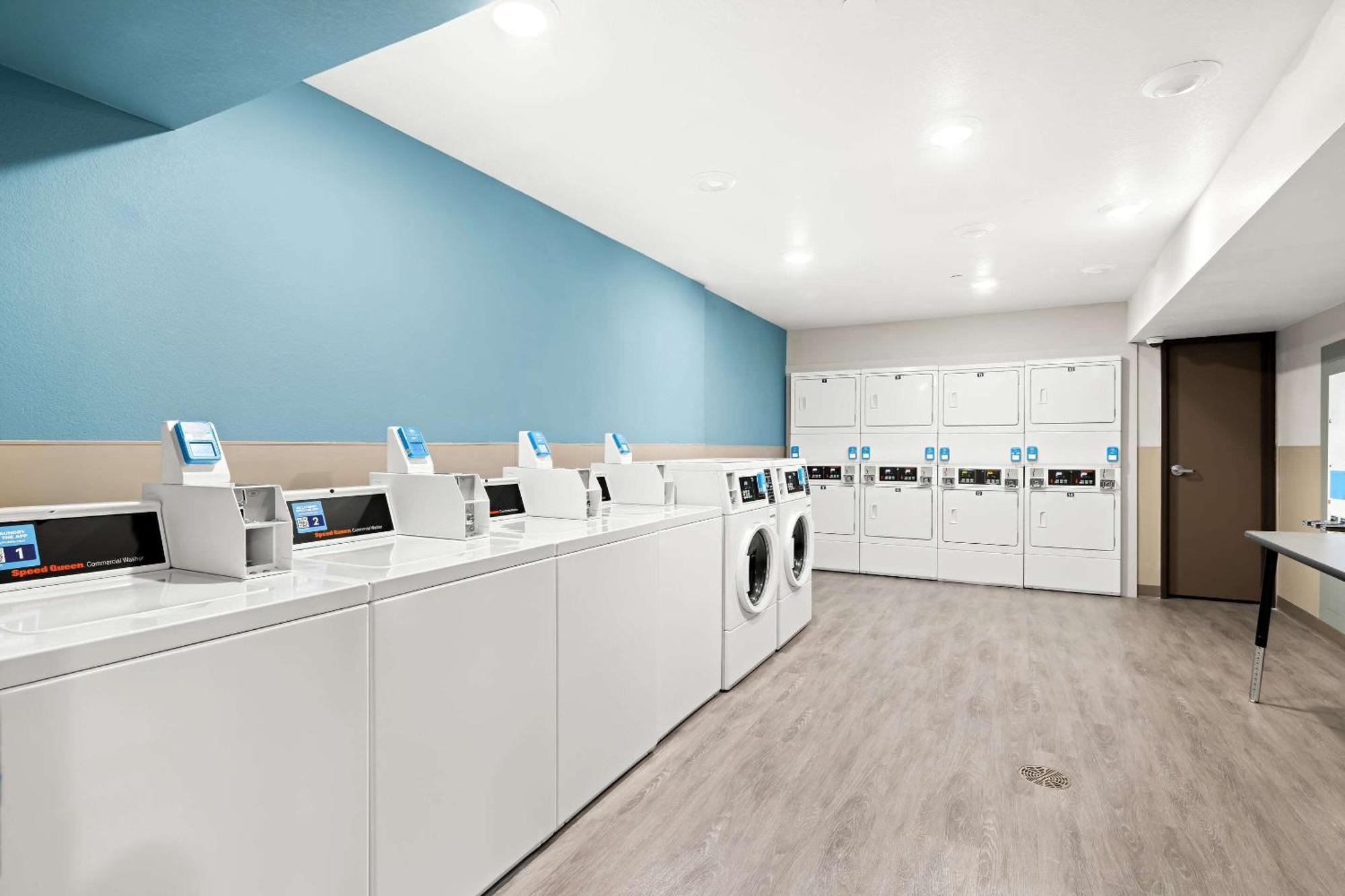 Woodspring Suites בילינגס מראה חיצוני תמונה