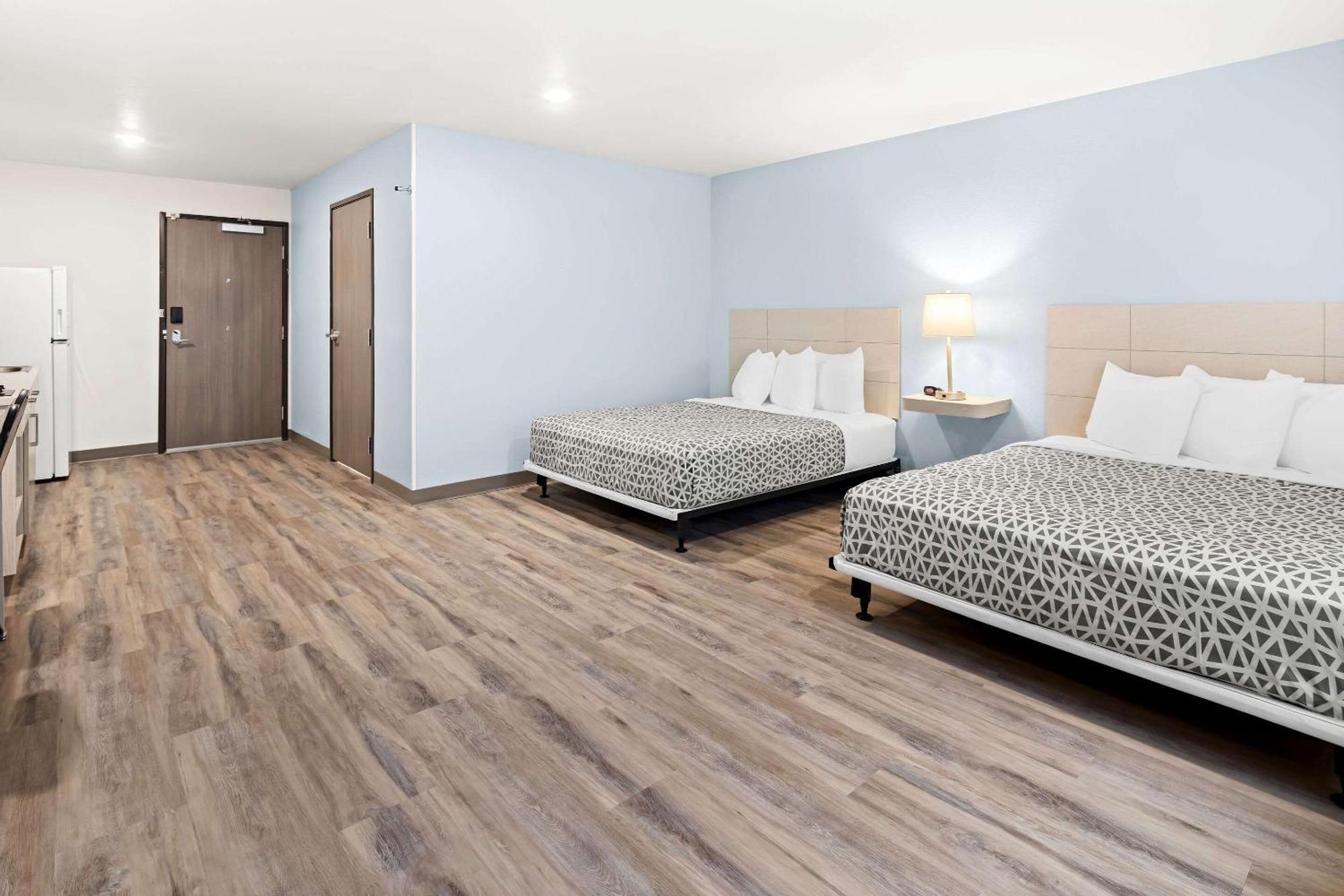 Woodspring Suites בילינגס מראה חיצוני תמונה